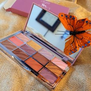 🎀Ciate London Velvet Shadow Palette🪄